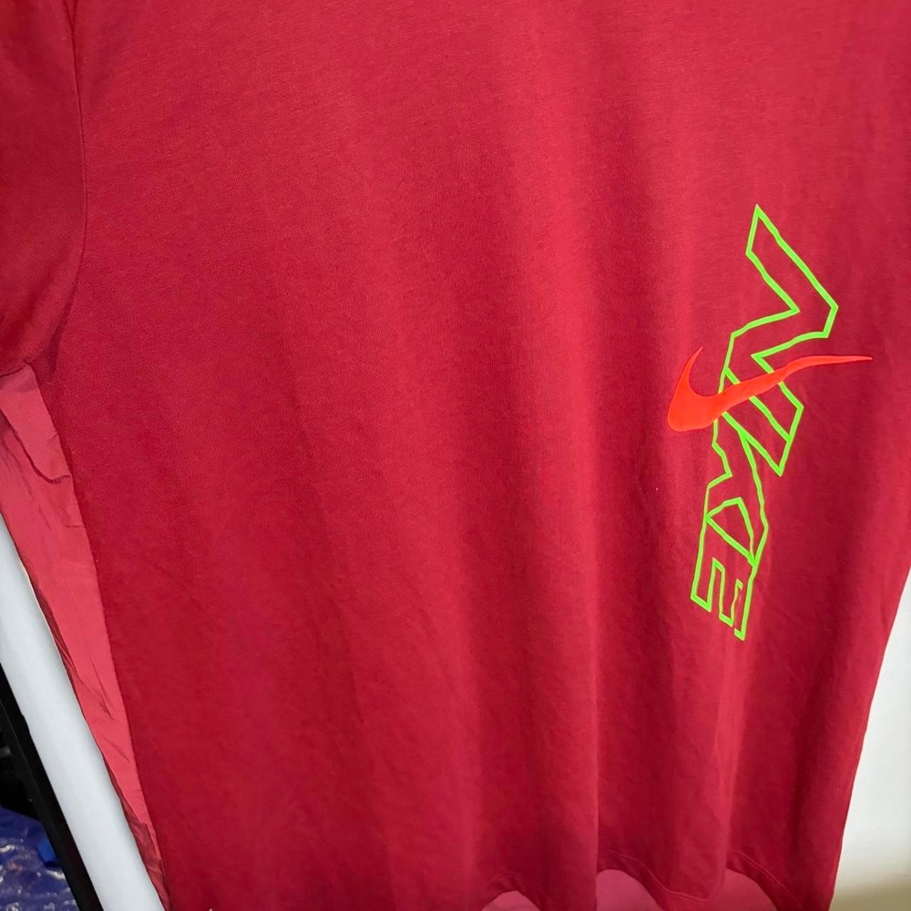 Nike running tee - Picture 2 of 5